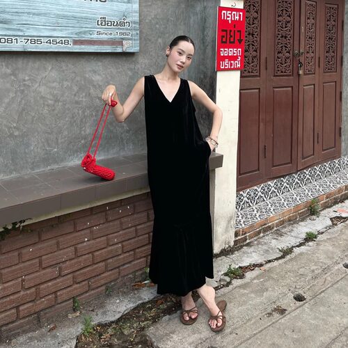 PURITY YR小众极简气质仿真丝薄款黑色超显瘦夏长款无袖连衣裙女