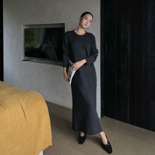 PURITYYH慵懒宽松羊毛针织连衣裙女直筒显瘦毛衣裙气质休闲中长裙