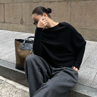 极简黑色蝙蝠袖 羊毛毛衣 上衣女秋冬慵懒松弛宽松设计感小众针织衫