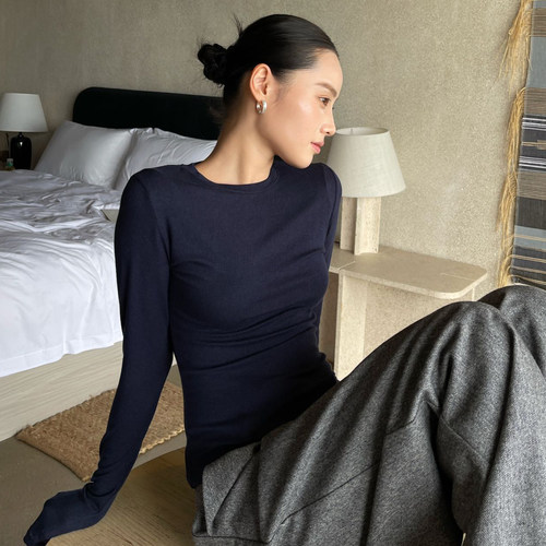 PUIRTY藏蓝色亲肤修身打底衫女秋冬内搭长袖叠穿上衣中领正肩t恤