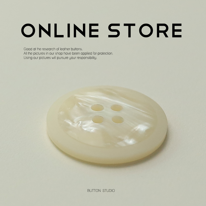 仿贝四眼纽扣树脂服装饰品百搭扣