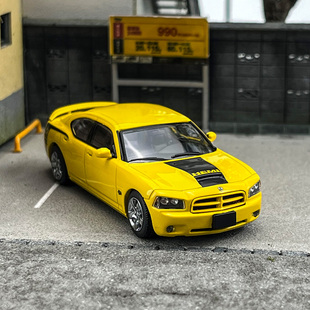 Rollin 1：64 道奇 战马 Charger 08 R/T 超级蜂 合金汽车模型