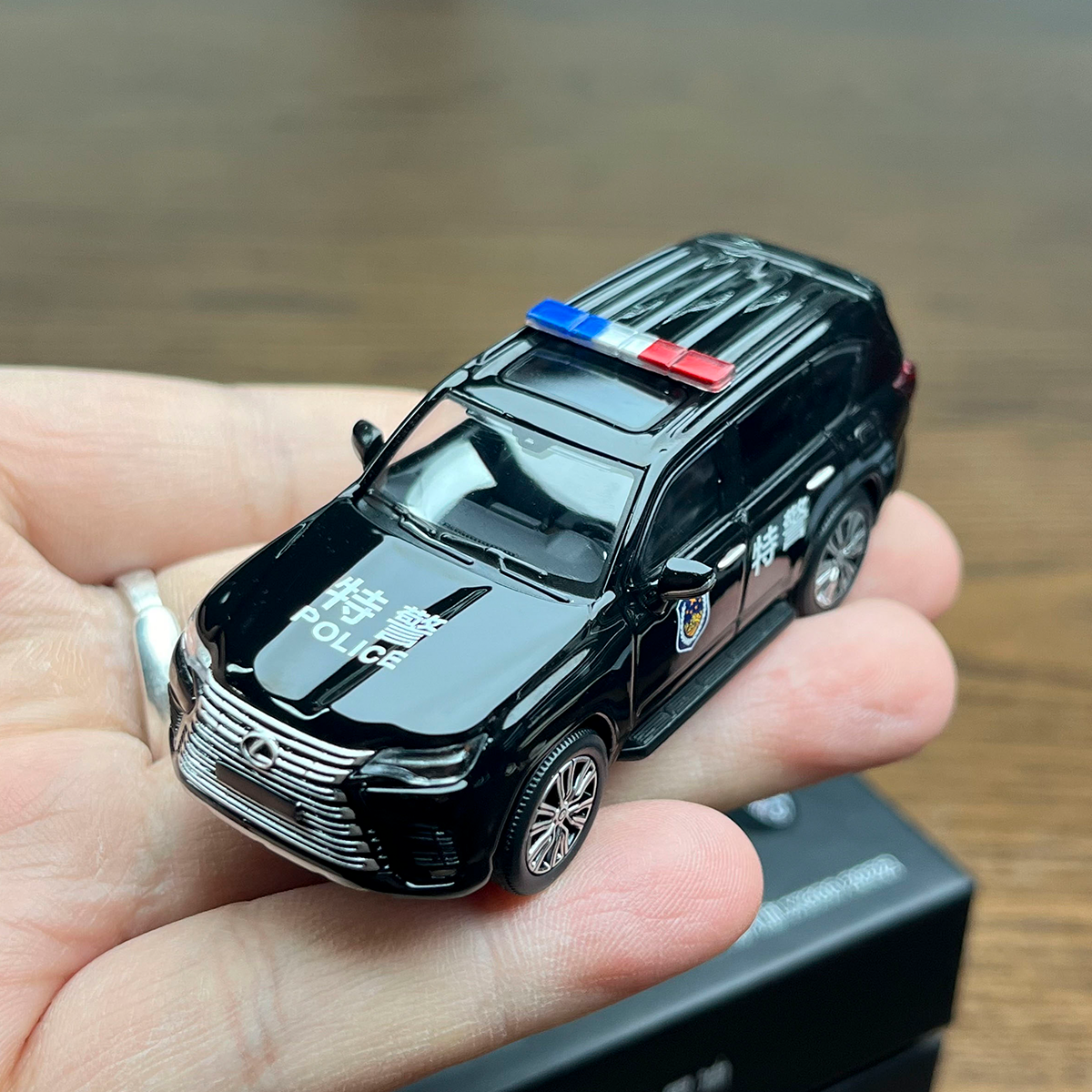 麦思迪1：64雷克萨斯合金车模