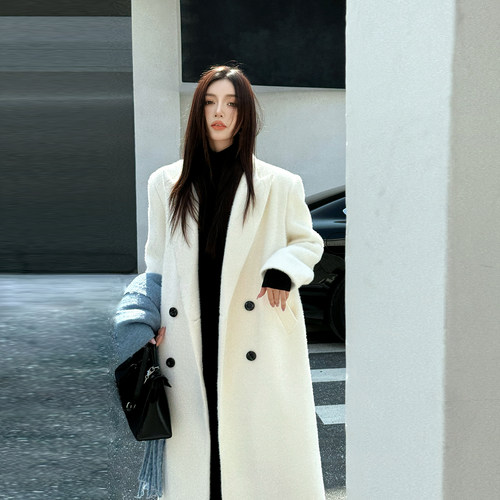 浅布调高个子长款白色毛呢大衣