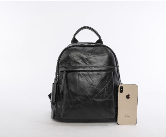都宝路女双肩包牛品纯色