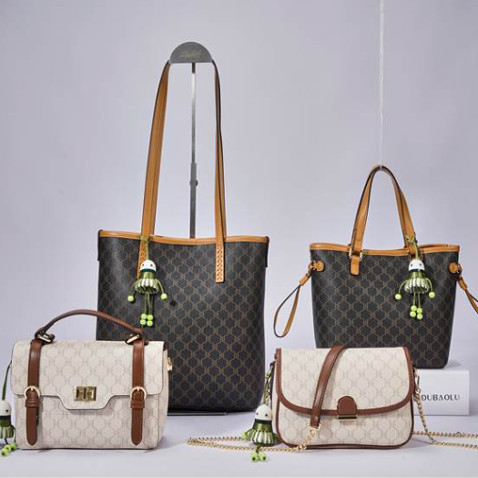 都宝路女包2026新款印花托特包复古手提包轻便通勤大容量单肩包包