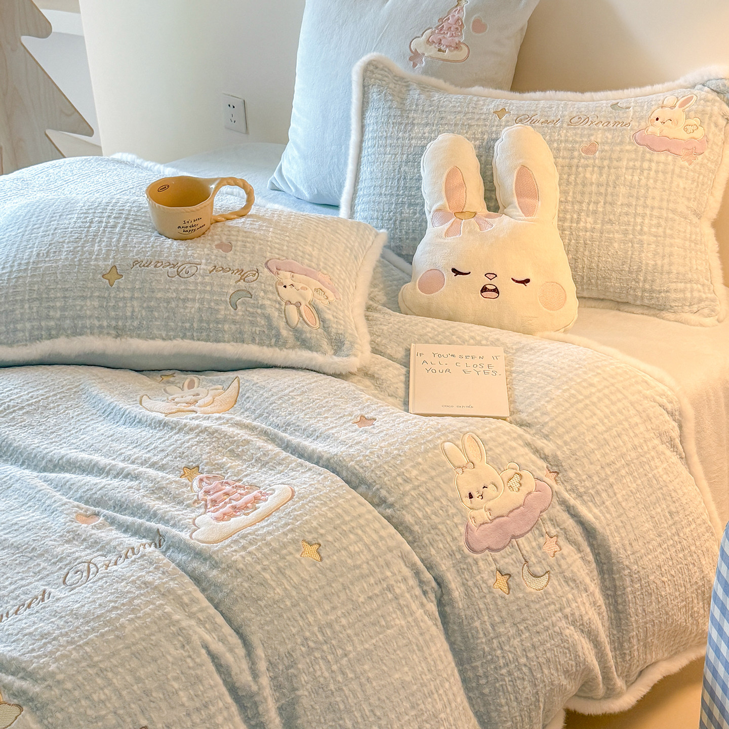 金喜鸟超柔软晚安兔卡通儿童女孩被套加厚牛奶绒毛绒四件套冬季款