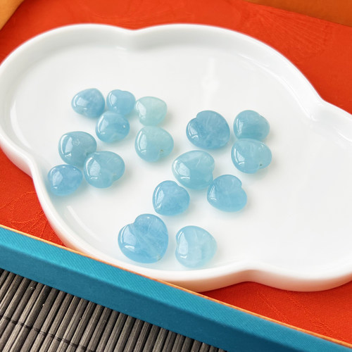 天然海蓝宝爱心竖孔配件 13-18mm左右 diy手工手串项链 ZW856