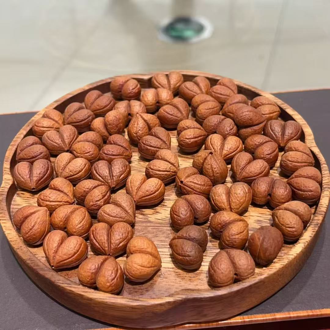 迈索尔老山檀屁桃爱心通孔配件 DIY文玩佛珠手串项链 TY2576