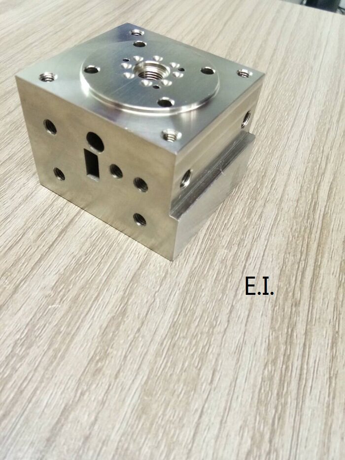 新货 沙迪克上机头 上眼模座AD400机慢走丝AD360线切割眼膜固定座