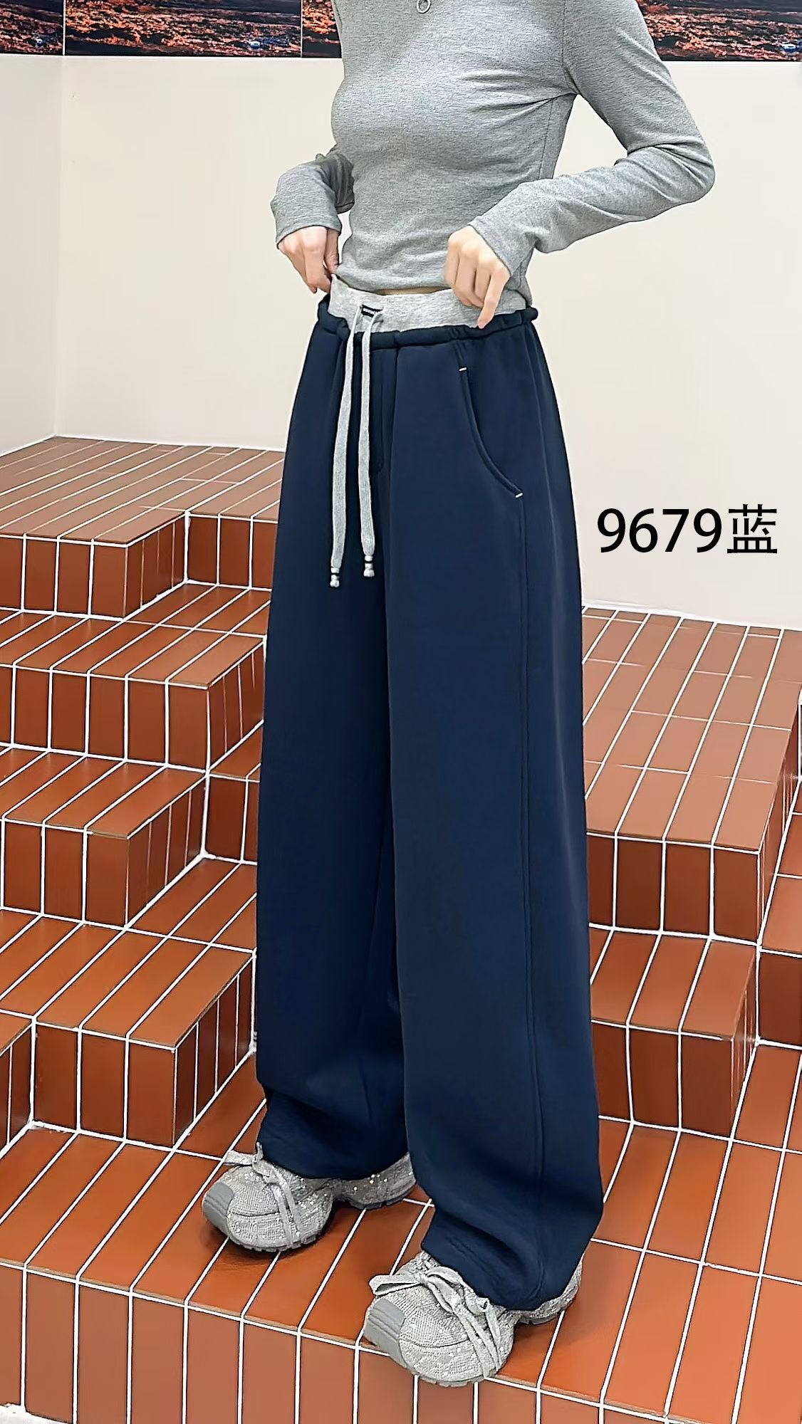 冬季欧货加绒休闲卫裤9679长阔腿裤抽绳裤脚直筒裤女显瘦卫裤宽松