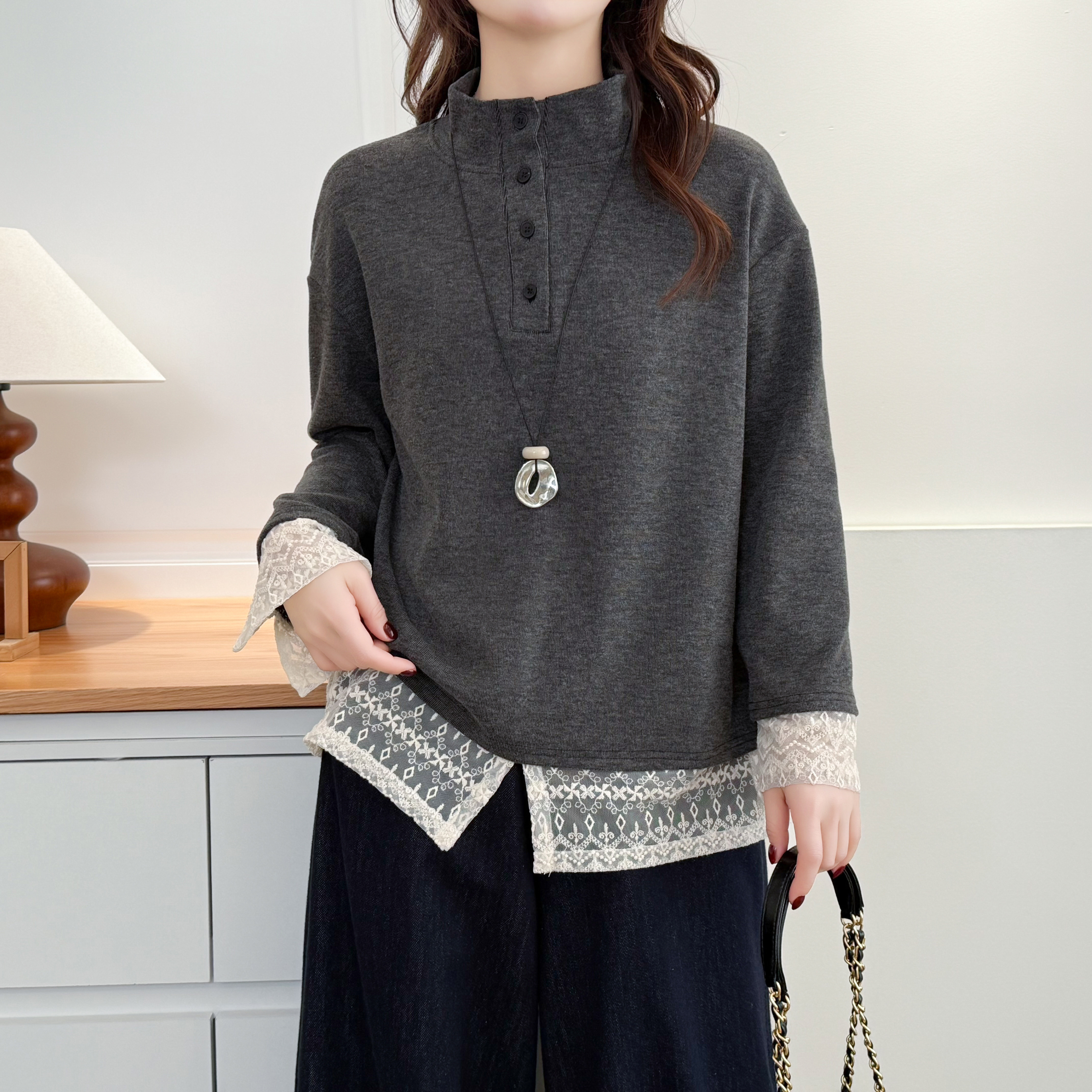 大码女装200斤胖MM2026春季新款时尚半高领蕾丝拼接假两件卫衣