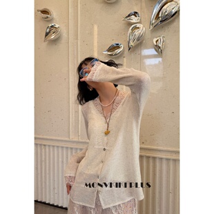 2035 V领蕾丝打底针织上衣 魔女MoNvKiKiPlus「风絮」大码 微胖春款