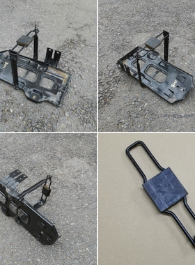 适用奔驰S级W221电瓶S300蓄电池S350支架S400托架S500框架S60夹板