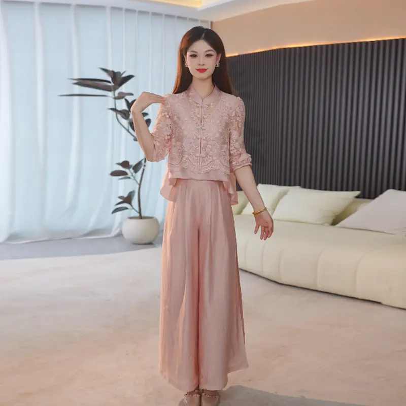 夏季粉色蕾丝显瘦高端女两件套