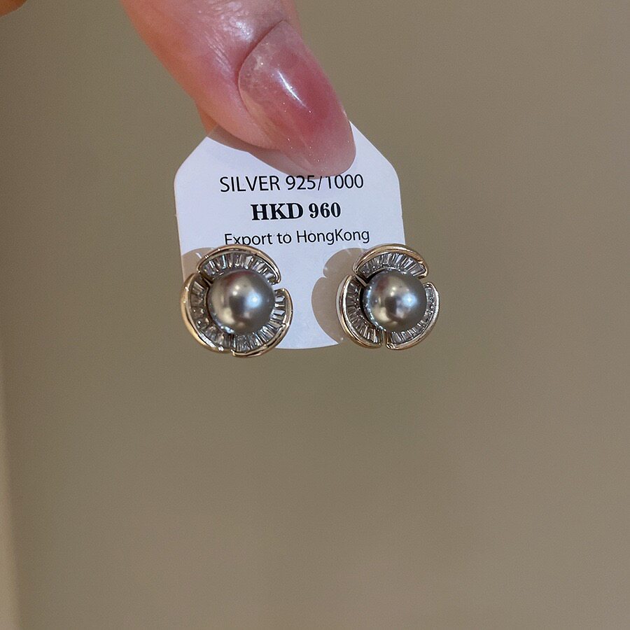 ins复古灰色仿珍珠花蕊耳钉新款爆款高级感轻奢小众独特耳饰10