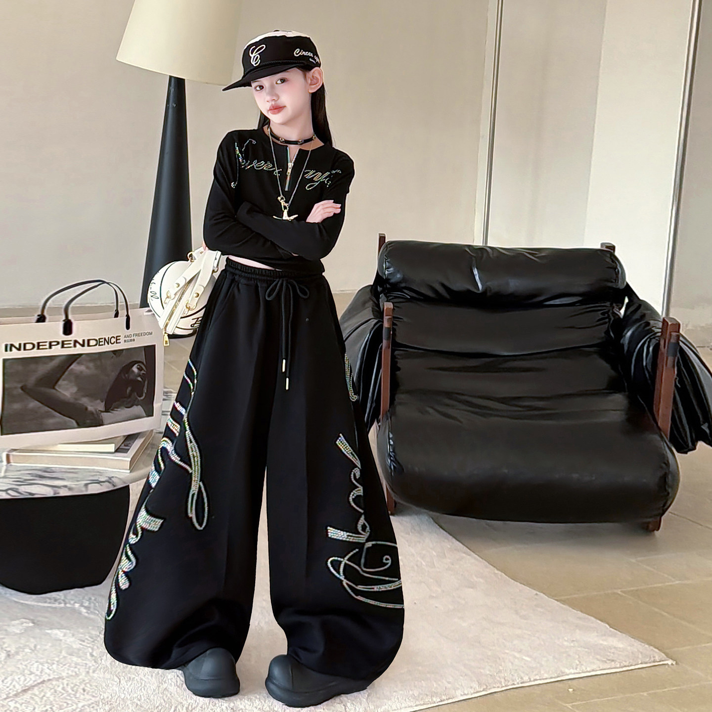 潮童酷飒女童爵士演出服烫钻黑色嘻哈街舞长袖弯刀阔腿裤儿童走秀,童装/婴儿装/亲子装,儿童演出服,淘宝优惠券,粉丝福利购,淘宝优惠卷