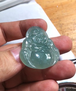 翡翠佛公，近冰种果冻，37×35x6.2mm，飘雪花棉，危料