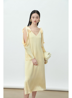 清仓/2折起 Rowi 时髦人V领露肩显瘦不挑身材百搭缎面连衣裙