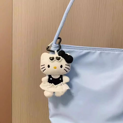 日本可爱HelloKitty公仔