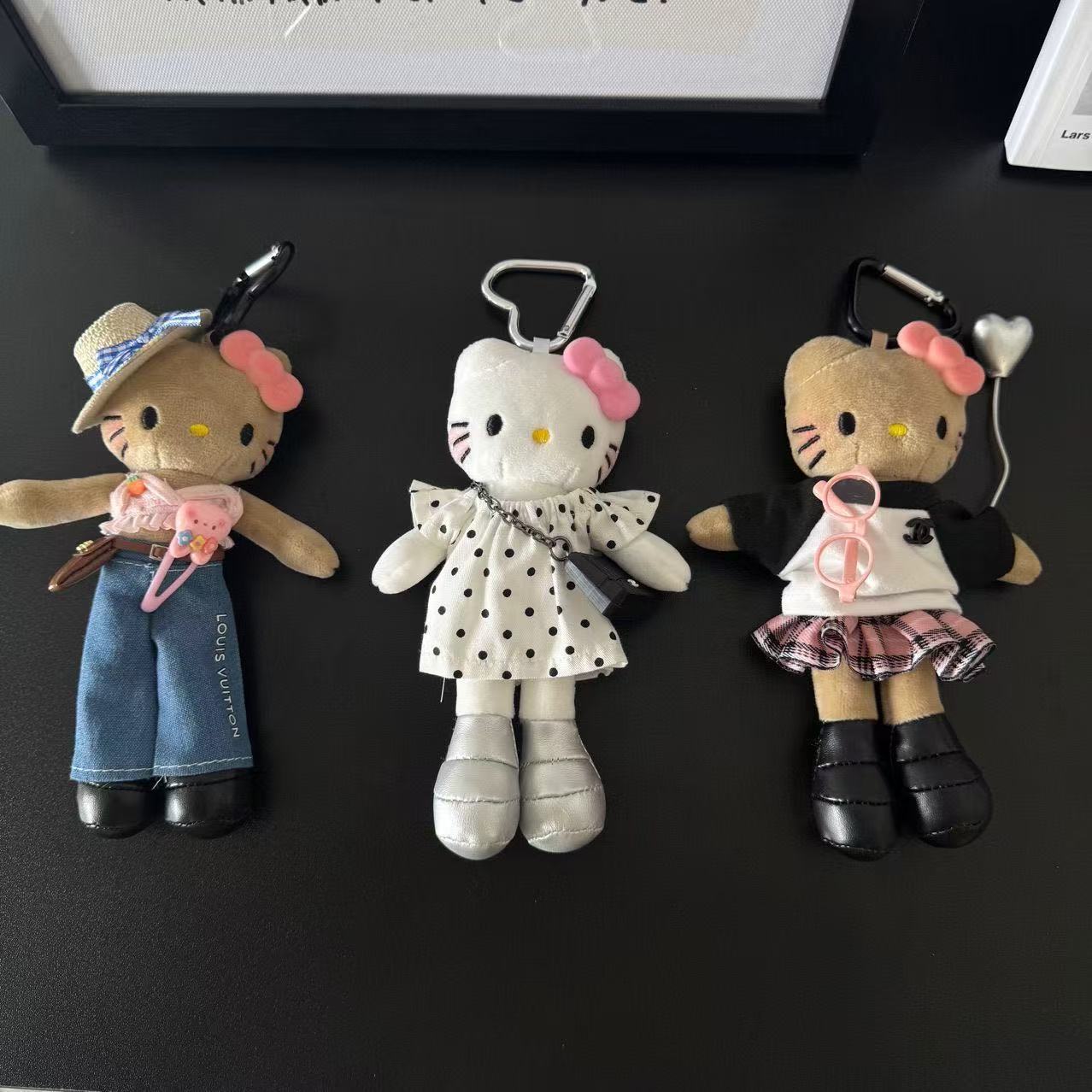 日本可爱长腿kitty毛绒挂
