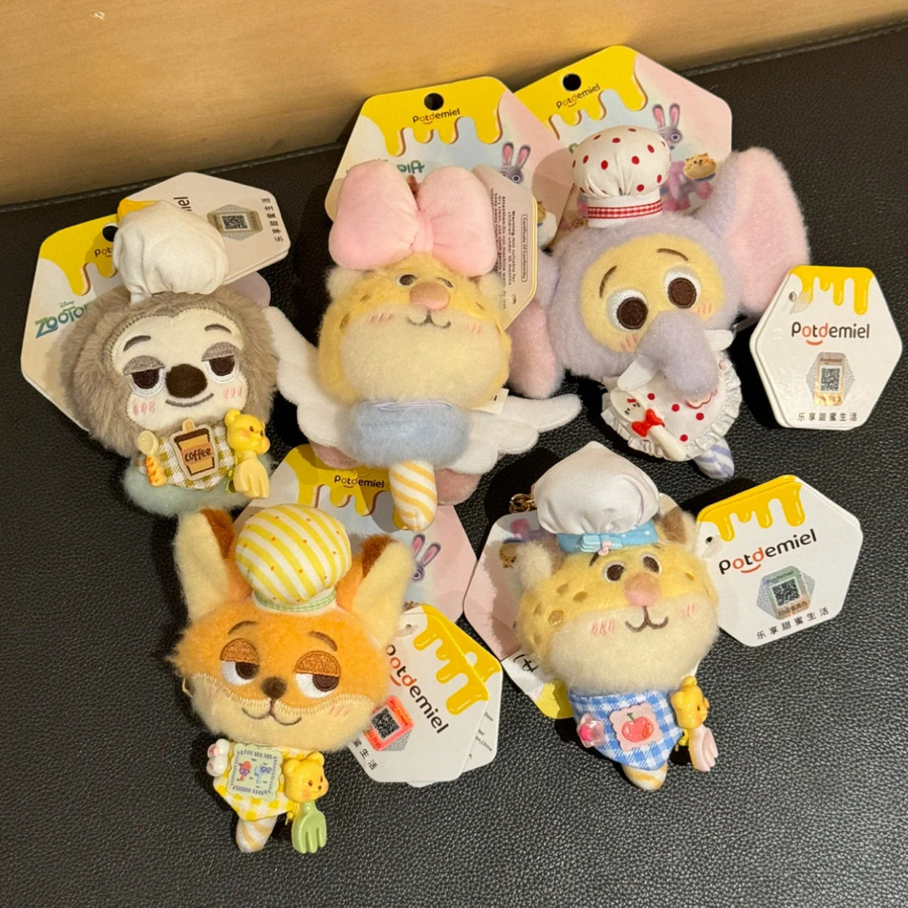 日本正版毛绒疯狂动物城