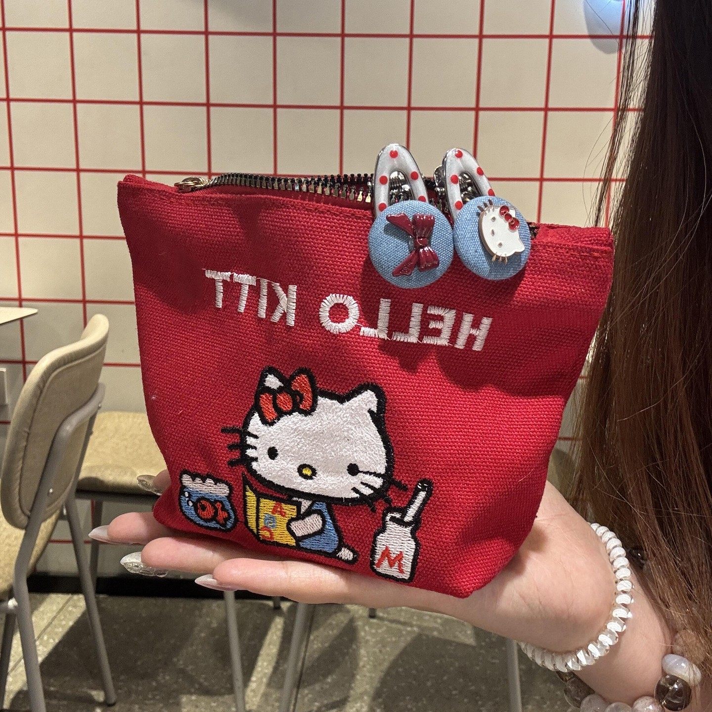 日本正品红色kitty梯形化