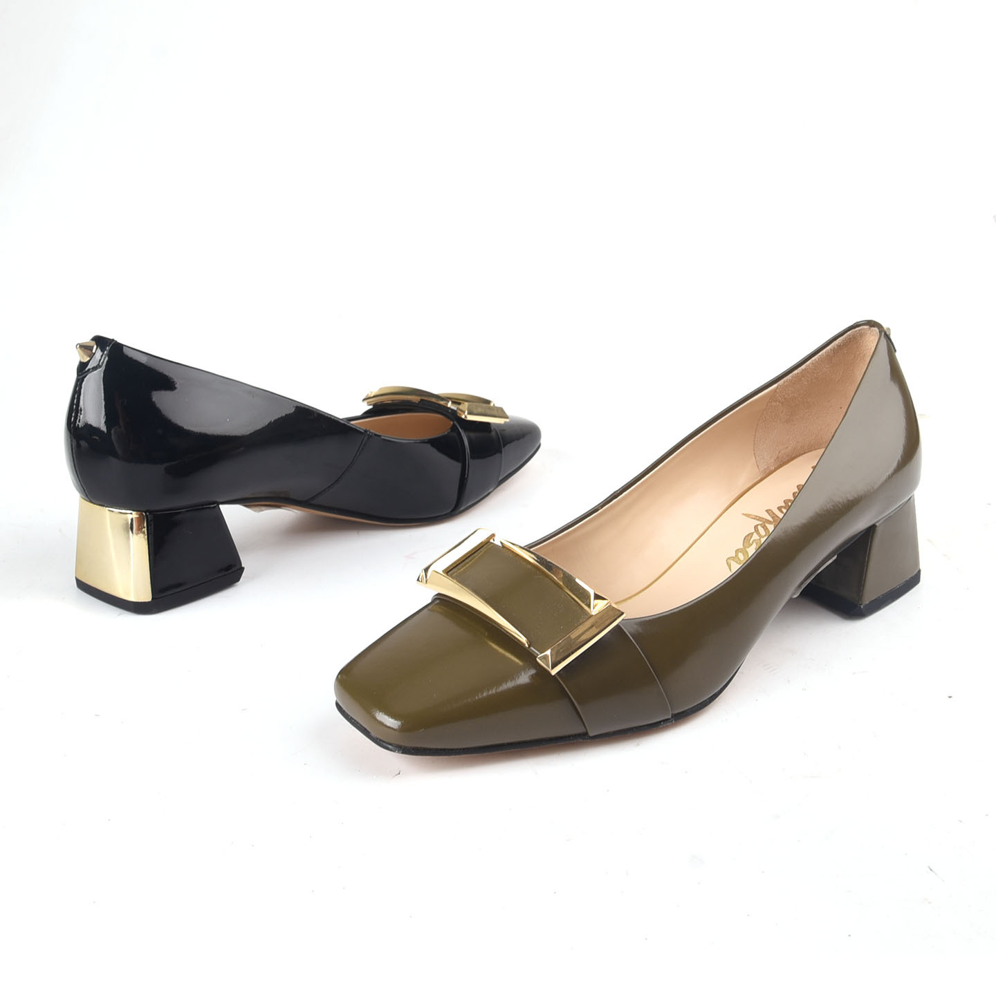 恋尚萝莎牛漆皮方扣猫跟浅口单鞋