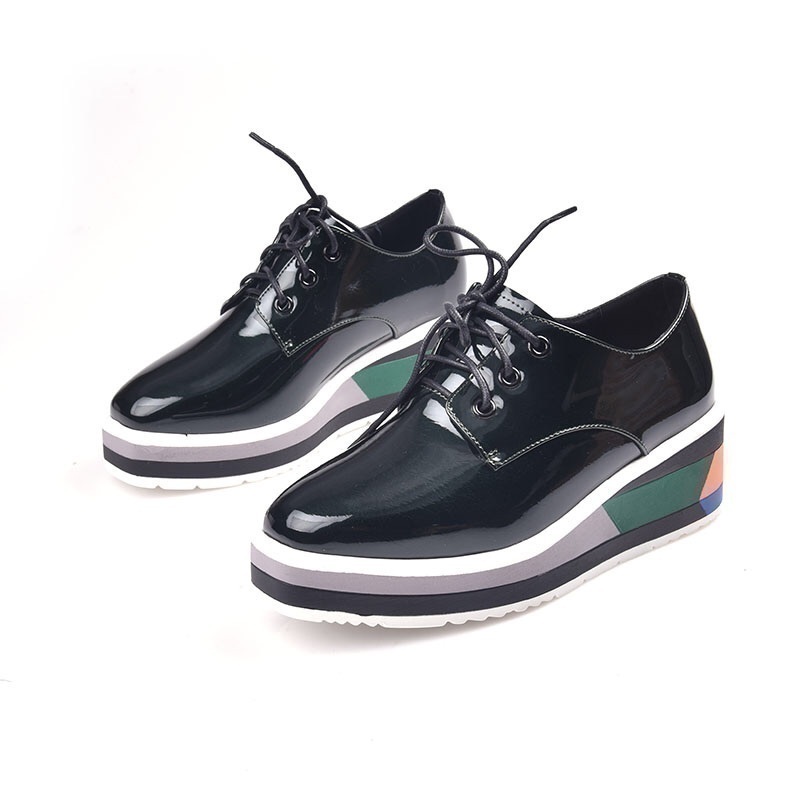 佰莉文真皮亮面漆皮松糕系带