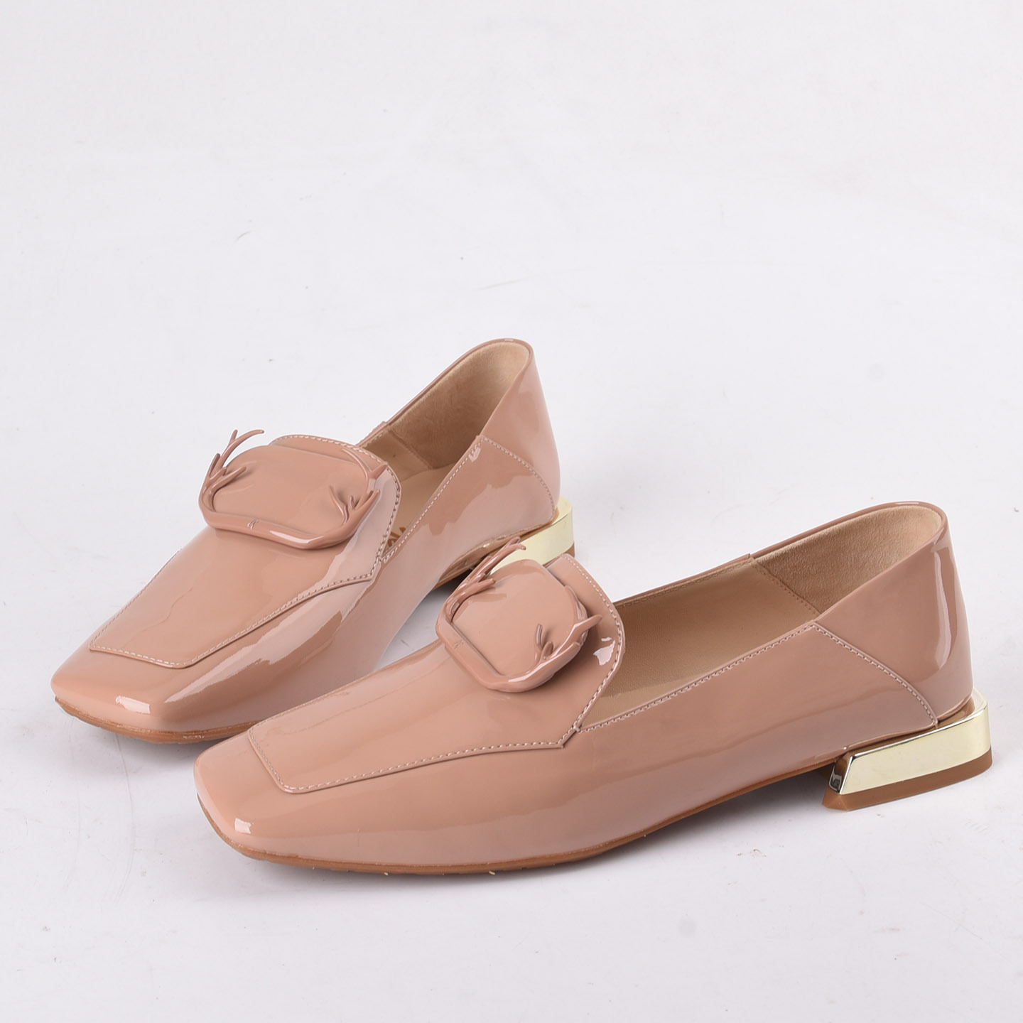 牛漆皮34-36莱尔斯丹Le saunda方头见鹿见喜平底鞋女裸粉色单鞋女