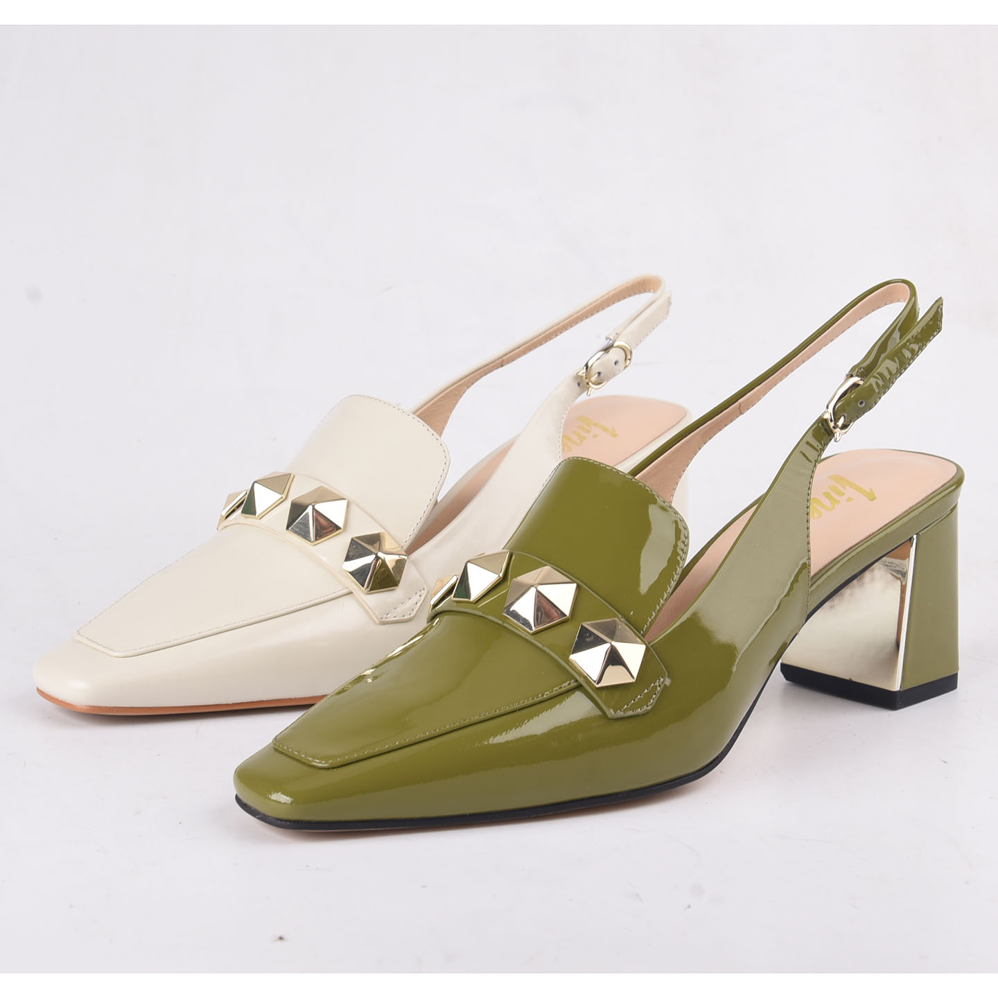 恋尚萝莎牛漆皮铆钉粗高跟凉拖鞋