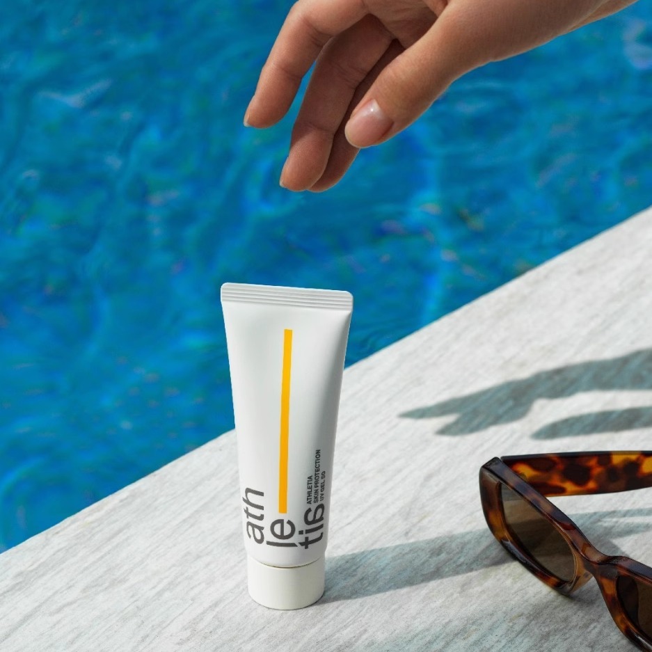 日本athletia安飒力缇倍护防晒啫喱 50g  赠化妆水7ml 精华油5ml