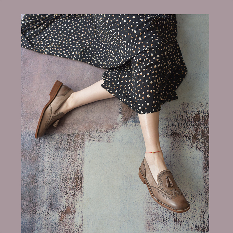 稀有色进口皮英伦风布洛克小皮鞋