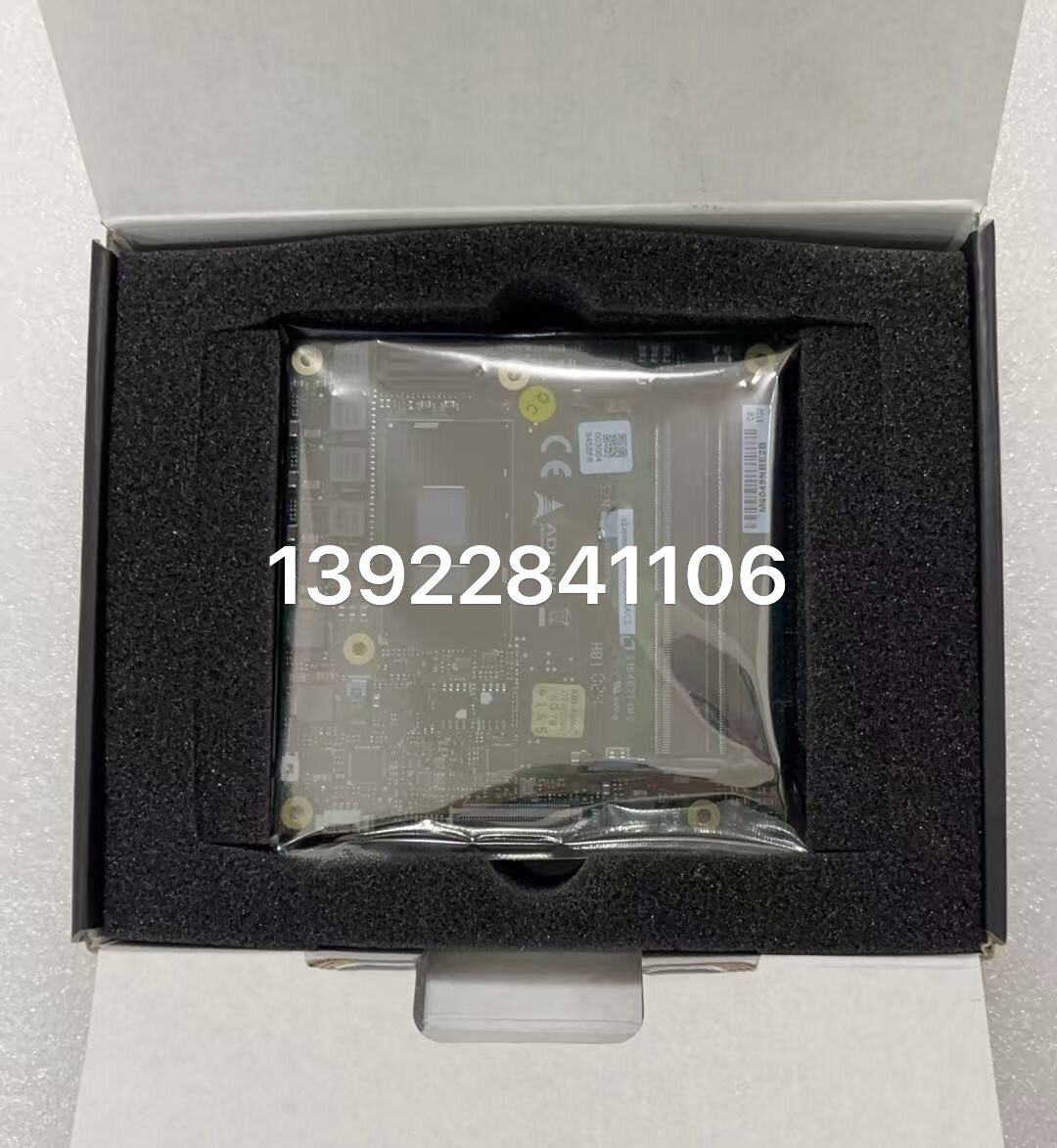 凌华全新cExpress-KL-I3-7100U-VGA/CE  51-72215-0A20议价