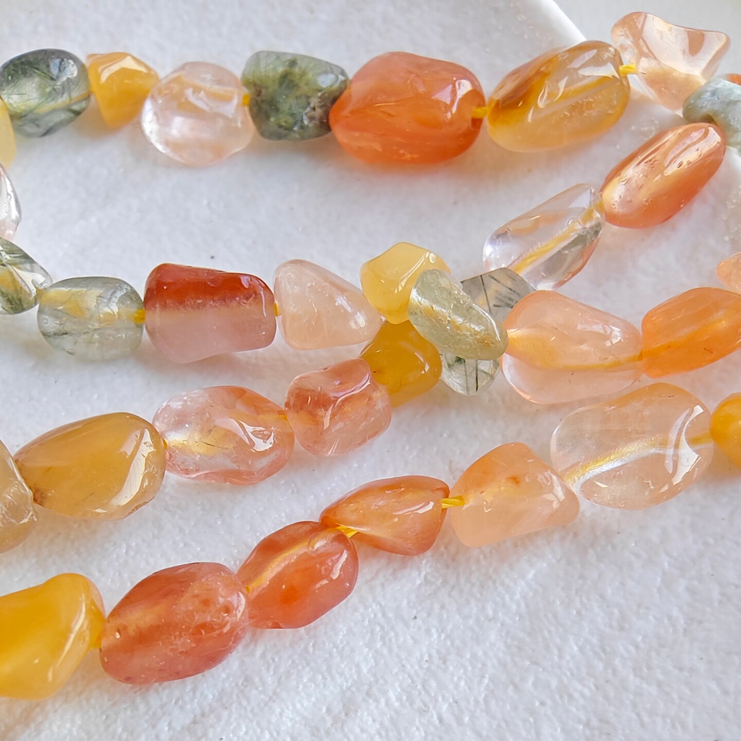 天然彩色水晶不规则随形珠