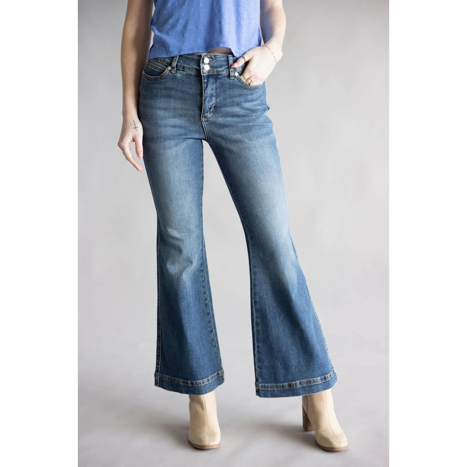 欧美单弹力修身显瘦微喇牛仔裤水洗磨白喇叭裤牛仔裤大码长裤女裤