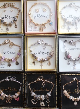 潘风轻奢爱心十字架塑手链手镯