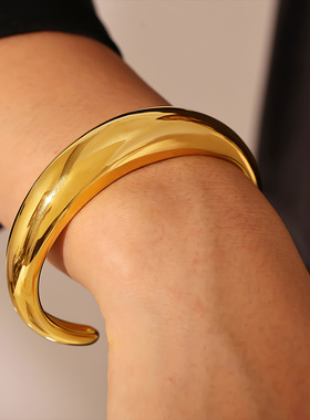 欧美ins风时尚个性夸张月牙形开口光面手镯钛钢镀18K金手环女跨境