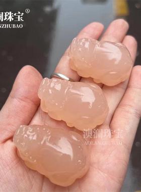 本命年阿富汗玉藕粉色貔貅吊坠电脑雕工冰种挂件礼物