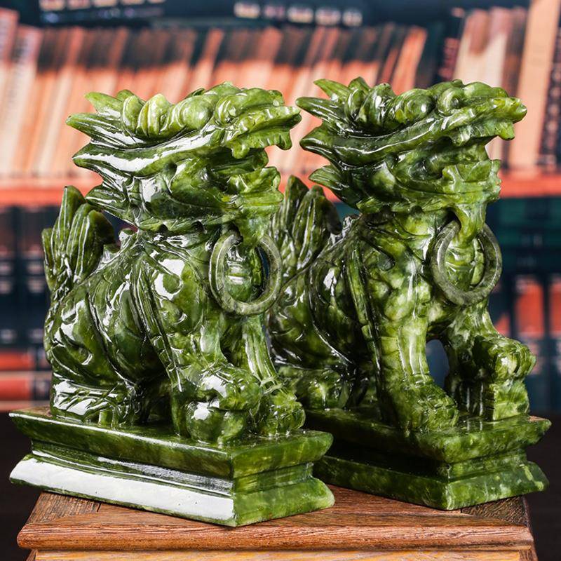 本命年工艺品南玉麒麟摆件玉石摆件客厅玉石商务摆件礼物