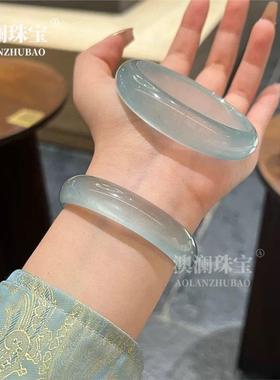 本命年天青冻石英岩玉中宽扁条手镯冰飘蓝细圆条翡翠色镯子礼物
