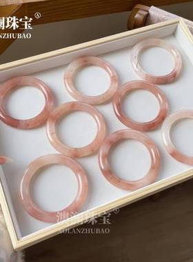 本命年桃花酿玉镯轻款粉色丝玉少女胖圆条手镯佘太翠桃花朵朵礼物