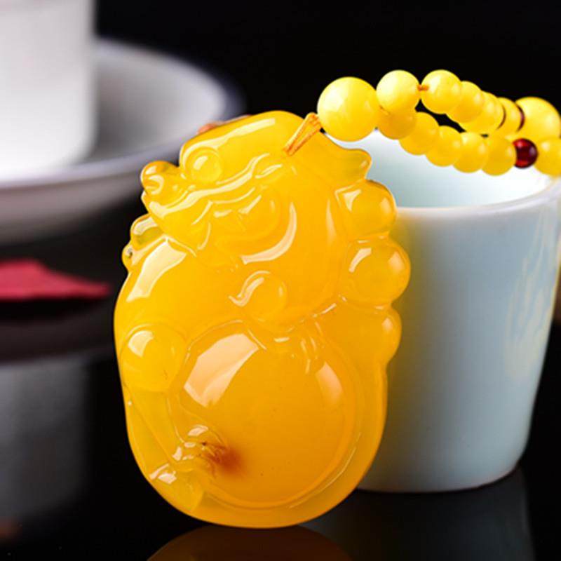 本命年蜜蜡琥珀貔貅吊坠挂链简约男女款礼物