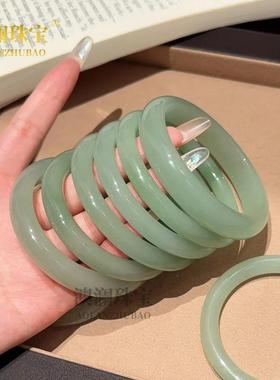 本命年新疆东陵玉手镯菠菜绿东陵玉绿色玉石手镯福利正圈礼物