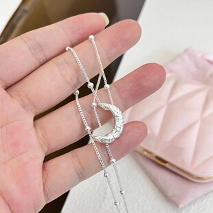 本命年S925纯银月亮项链女纤细褶皱肌理感熔岩月牙锁骨链毛衣链简