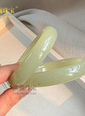 本命年外蒙料晴水玉正圈晴水绿女士手镯高和田晴水玉镯礼物