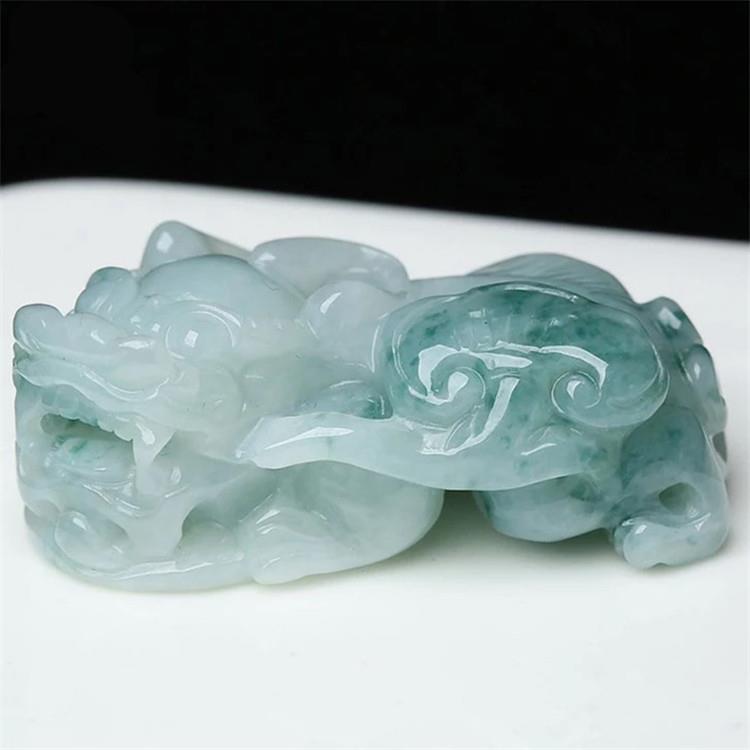 本命年玉石缅甸玉石翡翠玉如意貔貅吊坠挂件玉坠礼物