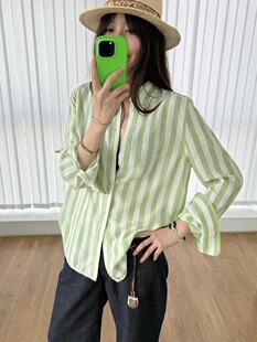 新法式 时髦宽松廓形衬衫 慵懒 清爽宽条纹 两色 麻感肌理 2026春季