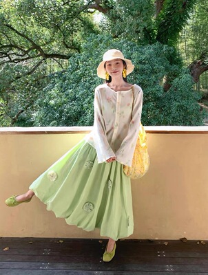 「晴空花巷」手工立体花设计双色花苞半裙 轻盈度假风百搭中长裙