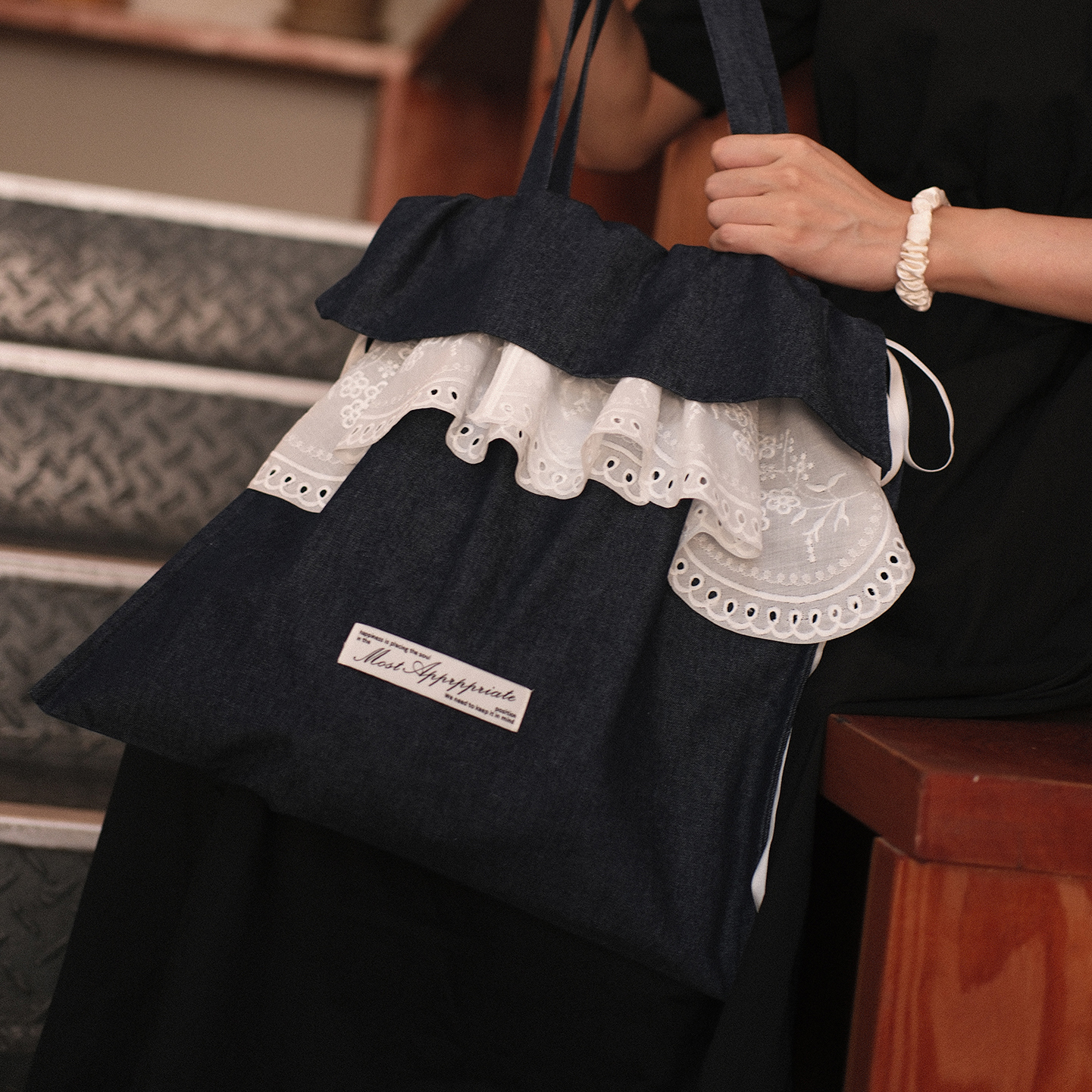 BlankA蕾丝片日系牛仔布包袋韩系浪漫ins风法式刺绣单肩帆布包